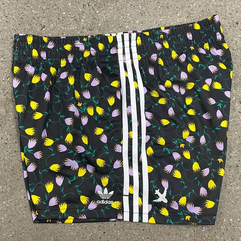 NWT Adidas Floral Print Shorts size Large